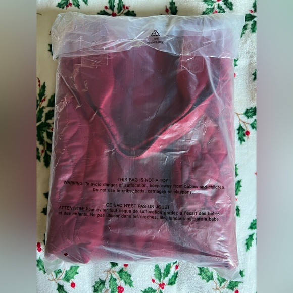 Victoria's Secret Bold Red Quilted Tote Gym Bag - Picture 4 of 4